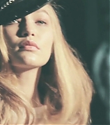 gigihadid00016.jpg