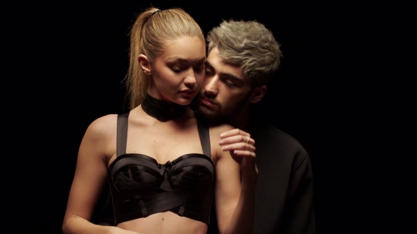 gigihadid-zaynmalik-kiss00194.jpg