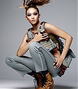 Vogue_China-March_2016-Gigi_Hadid-by-Solve_Sundsbo-Ed_2-04.jpg