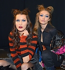 backstage_281629.jpg