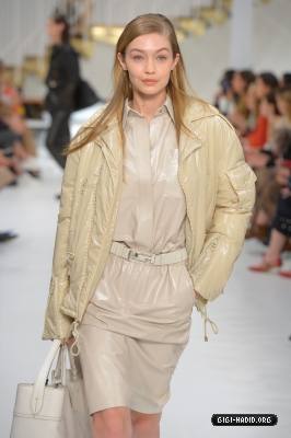GIGI48~1.jpg