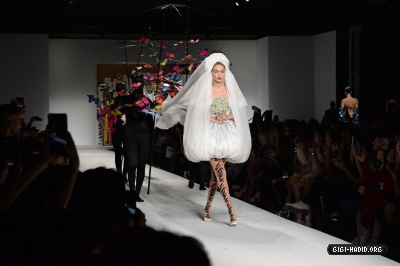 MOSCHINO030.jpg