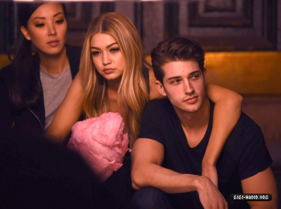Gigi_Hadid_39.jpg