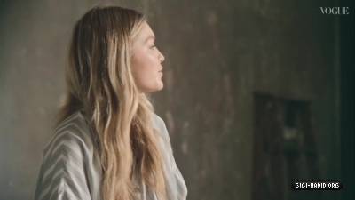Gigi_Hadid__What_Would_Gigi_do___10_Things_You_Didn_t_Know___British_Vogue_0459.jpg